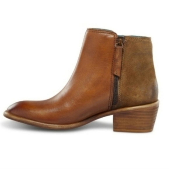 Womens Size 11 Genuine Leather Short Western Style Boot - Picture 2 of 12